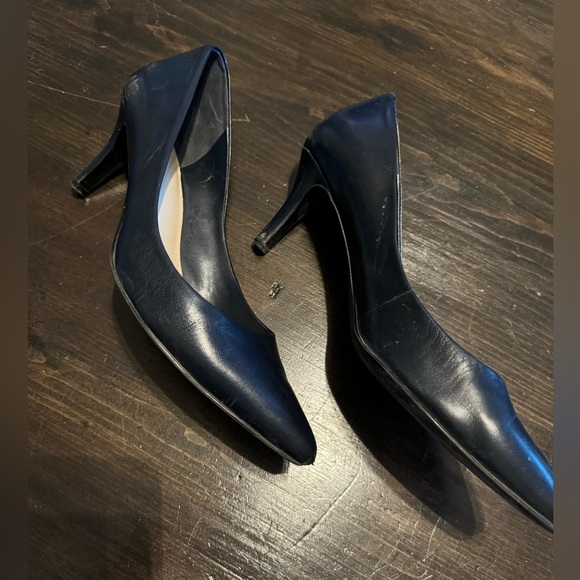 Nine West Navy Blue Heels - Picture 4 of 4